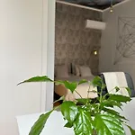 Com Banheiro Privativo No Centro De * Lisboa