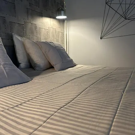 Com Banheiro Privativo No Centro De Habitación en casa particular